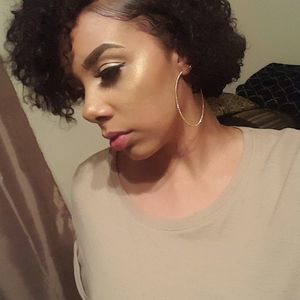 Meet your Posher, Gwenn